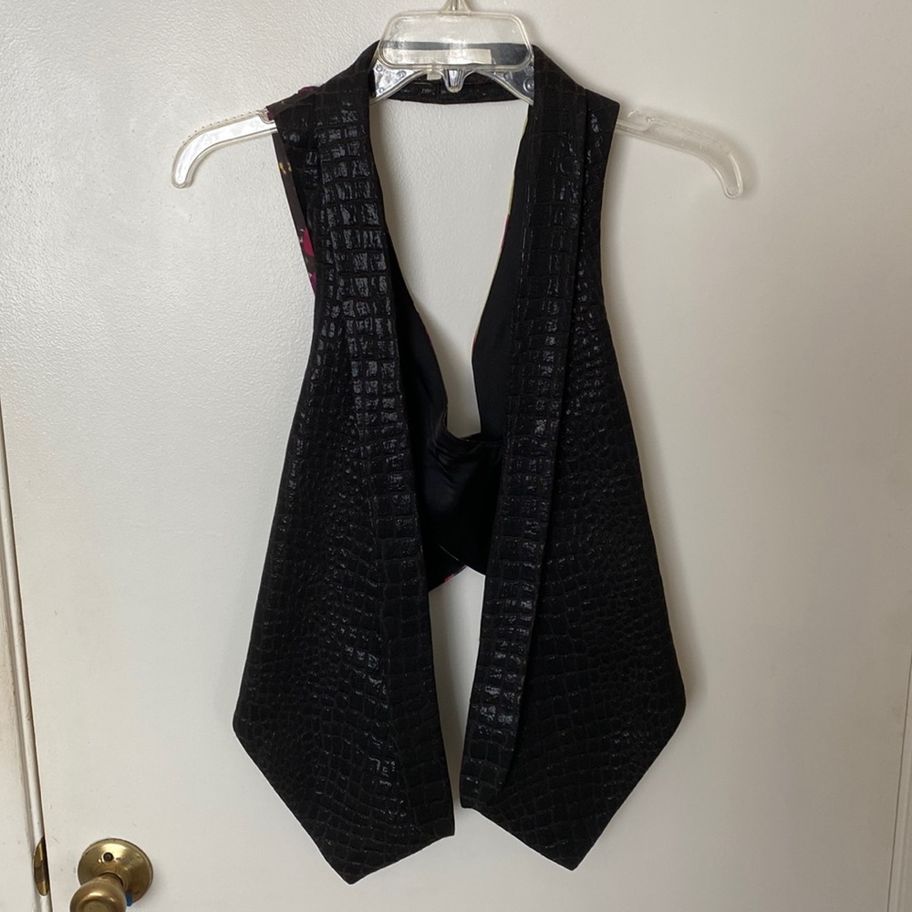 Alligator & multicolor Vest